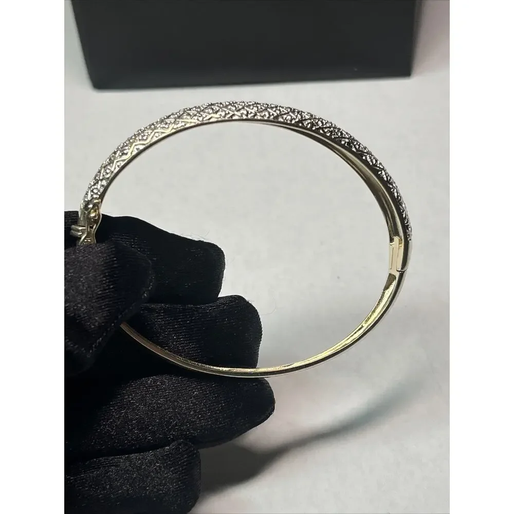 Unbranded vintage gold